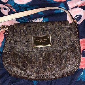 Michael Kors Crossbody purse